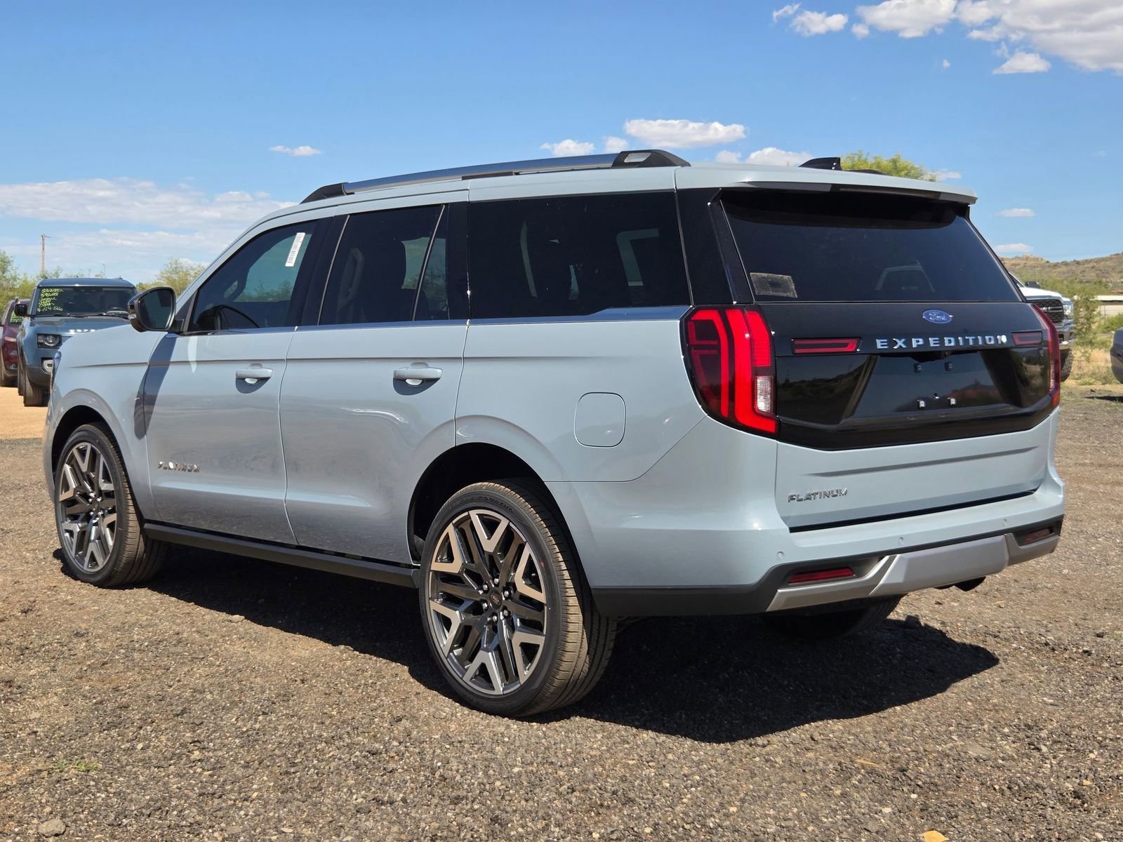New 2026 Ford Expedition Platinum w/ Platinum Ultimate Package AWD/4WD image 8