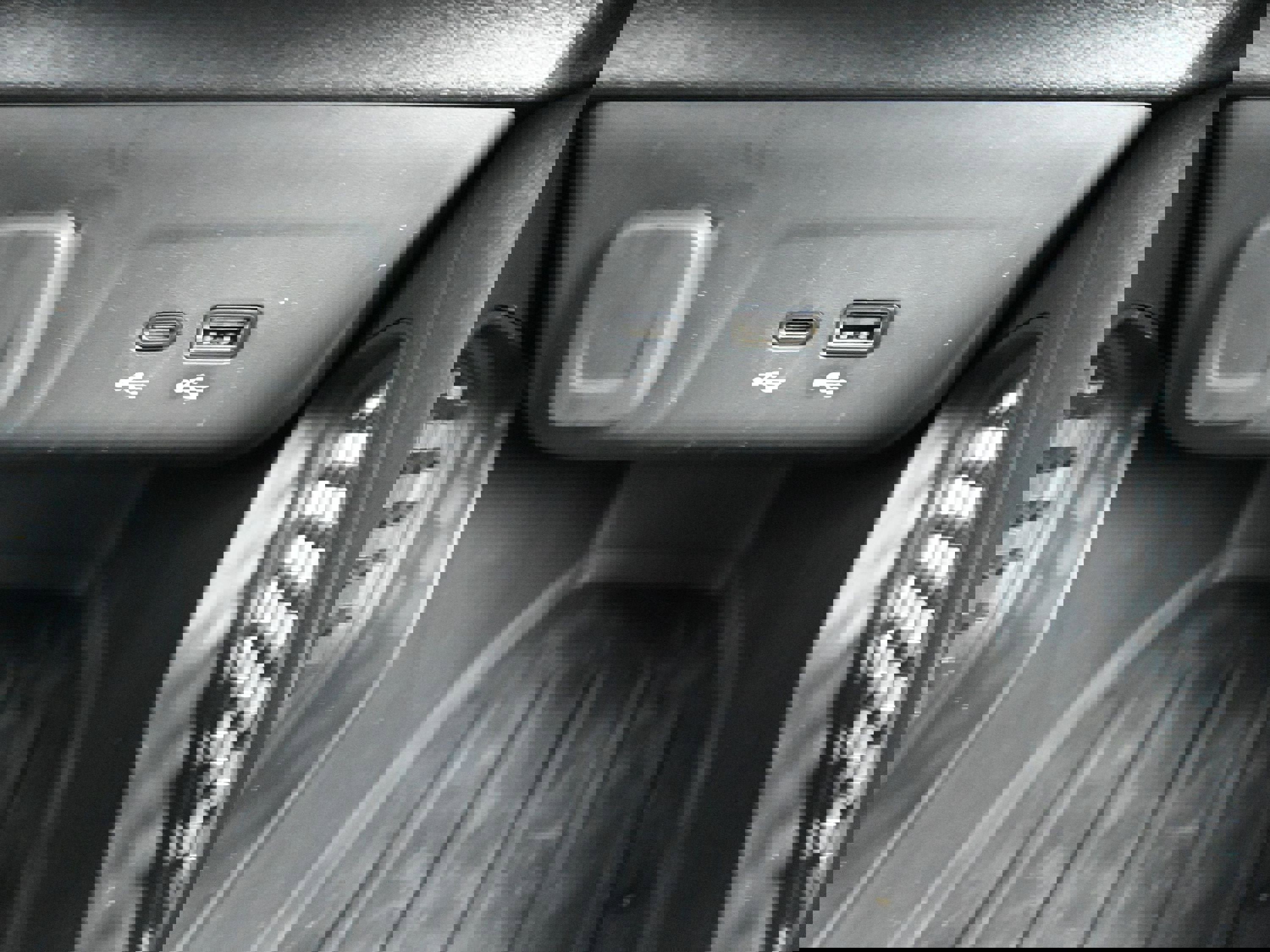 Used 2024 Chevrolet TrailBlazer LT image 20