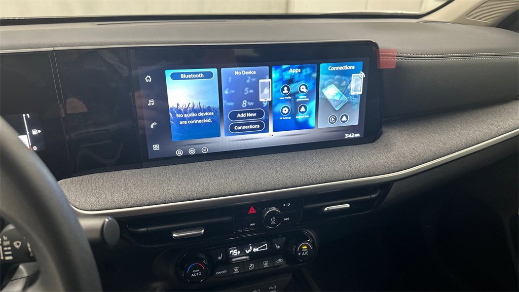 New 2026 Nissan Kicks SV w/ Cold Weather Package image 11