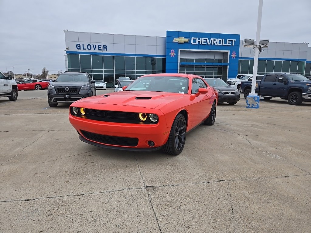Used 2021 Dodge Challenger SXT w/ Blacktop Package image 1