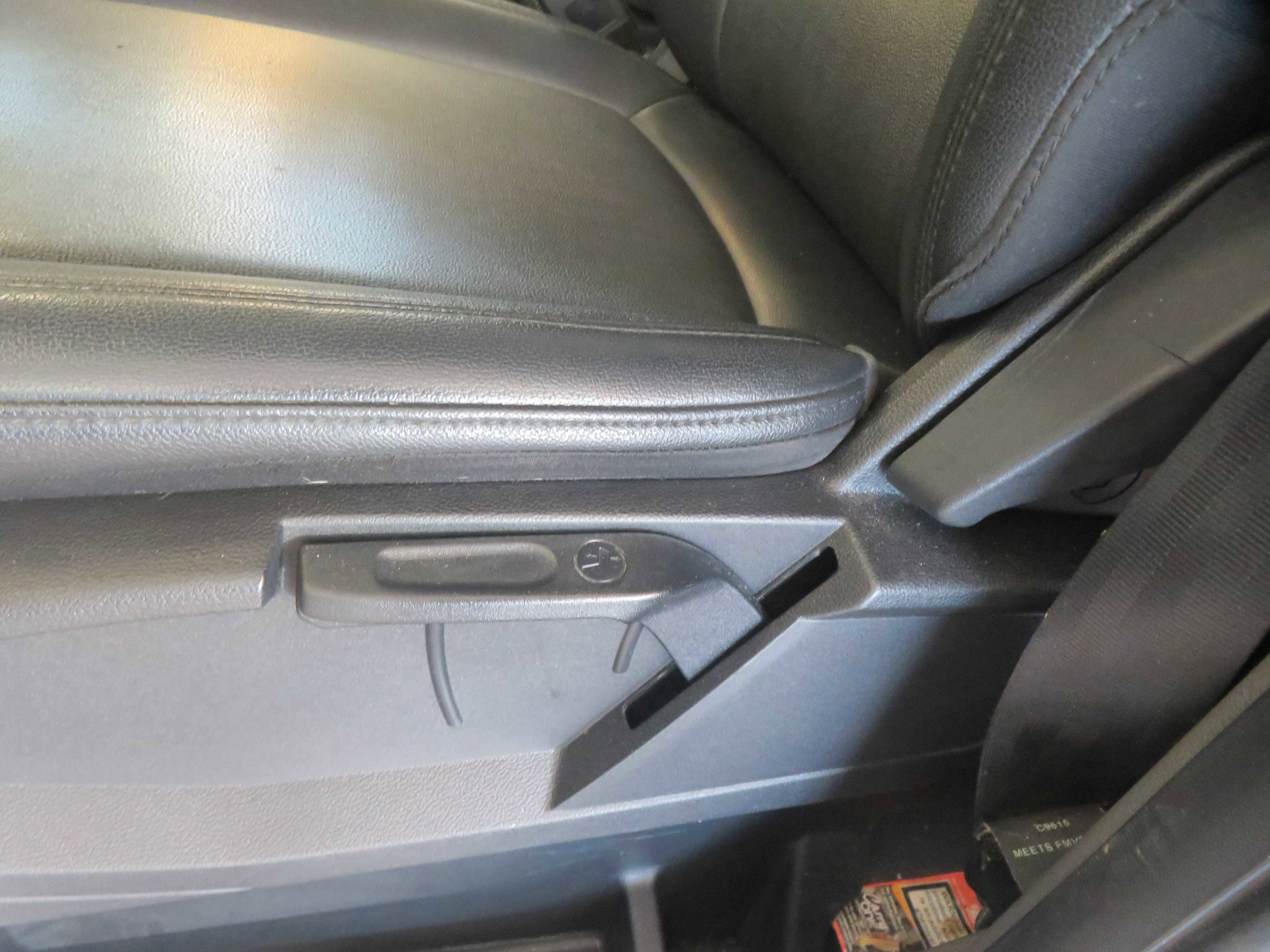 Used 2020 Ford Transit Connect XL image 16