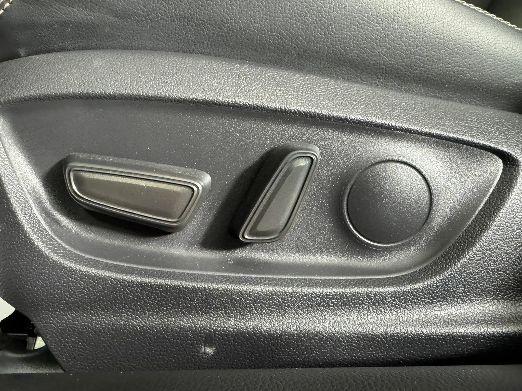 Used 2024 Toyota Corolla XLE FWD image 34