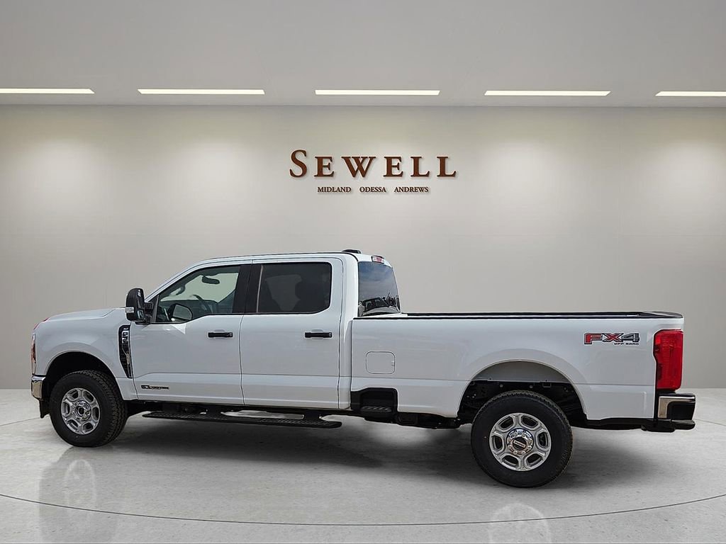 New 2026 Ford F350 XLT image 2