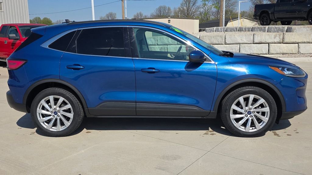 Used 2022 Ford Escape Titanium w/ Titanium Elite Package AWD/4WD image 6