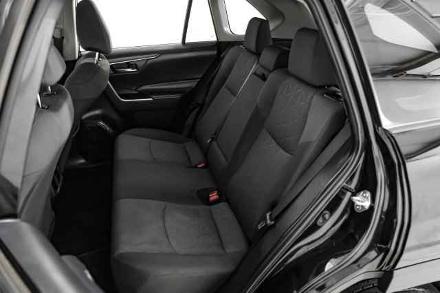 Used 2022 Toyota RAV4 XLE AWD/4WD image 33