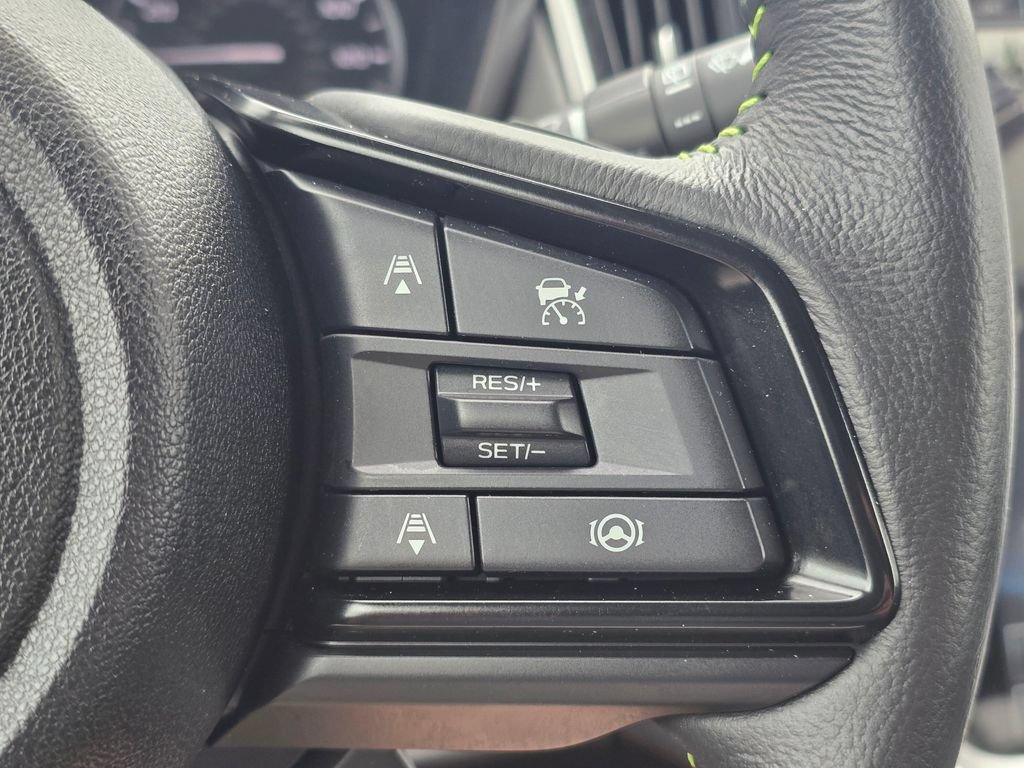 Used 2025 Subaru Outback Onyx Edition AWD/4WD image 32