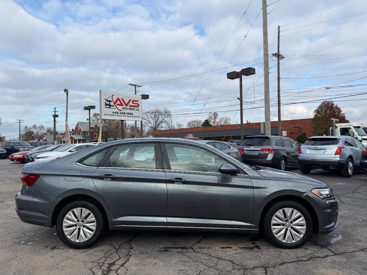 Used 2019 Volkswagen Jetta R-Line image 2