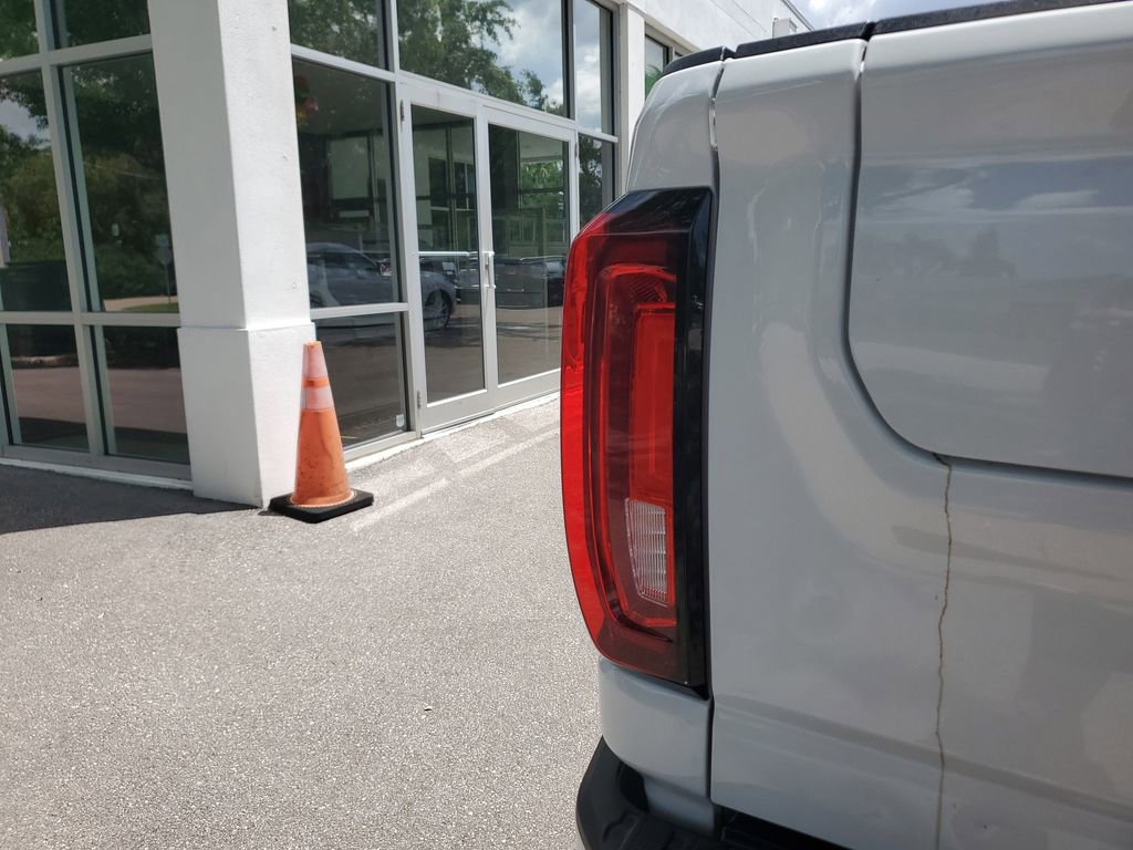 Used 2021 GMC Sierra 2500 SLT w/ SLT Premium Package AWD/4WD image 26