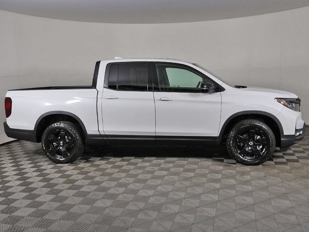 New 2026 Honda Ridgeline Black Edition image 11