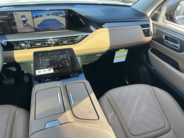 New 2026 INFINITI QX80 Luxe w/ Cargo Package AWD/4WD image 17