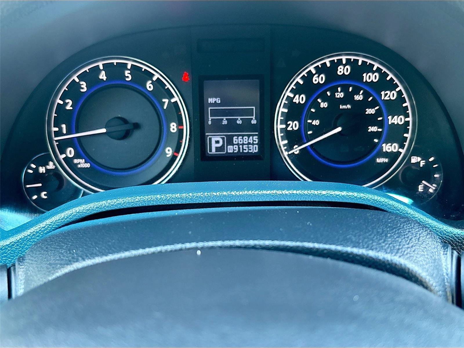 Used 2014 INFINITI Q60 Convertible w/ Premium Package RWD image 13