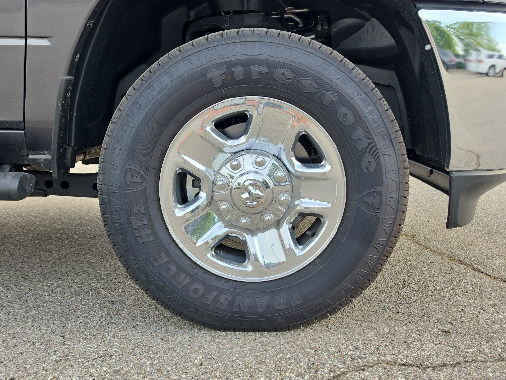 Used 2025 RAM 3500 Tradesman AWD/4WD image 10
