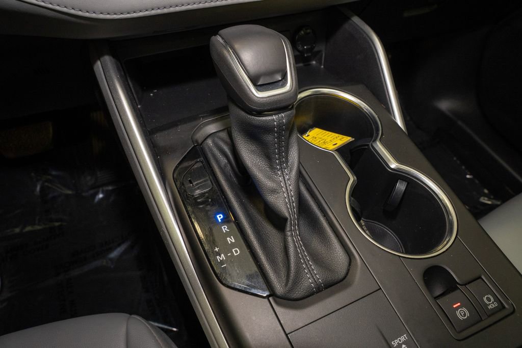 Used 2022 Toyota Highlander XLE image 20