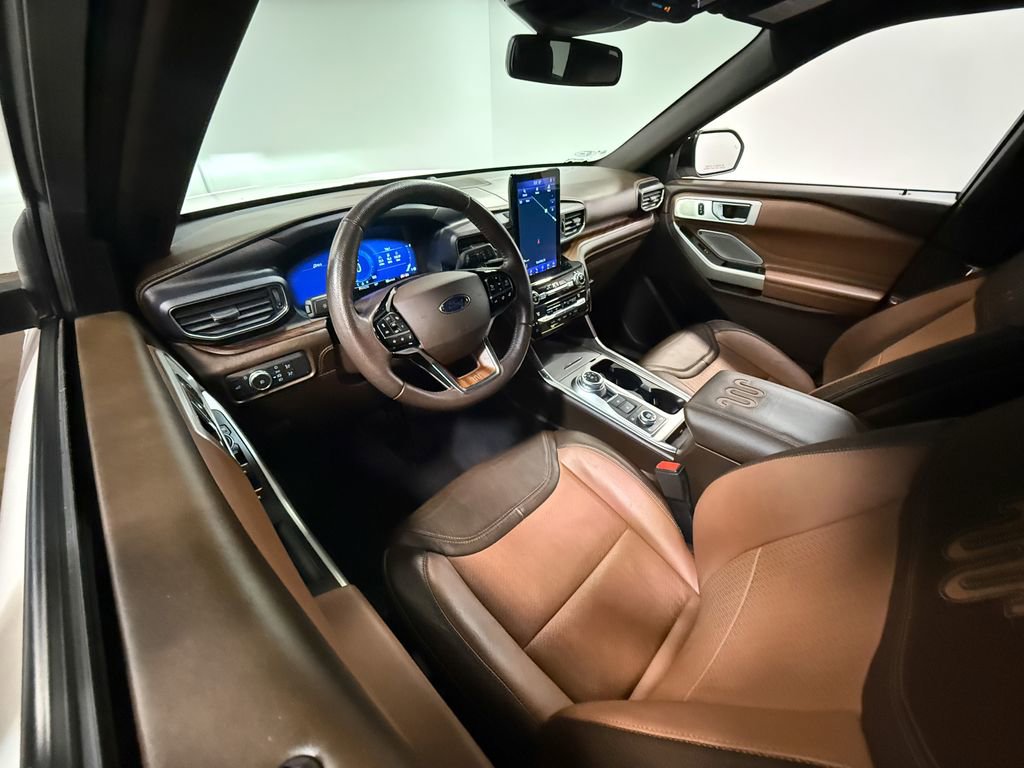Used 2021 Ford Explorer King Ranch w/ Premium Technology Package image 60