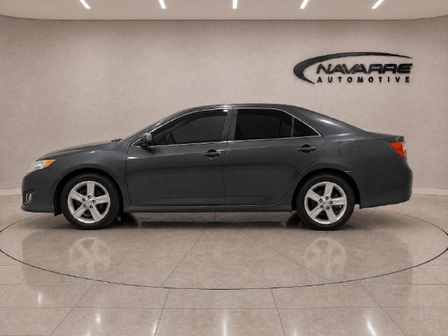 Used 2012 Toyota Camry SE w/ Convenience Pkg FWD image 5