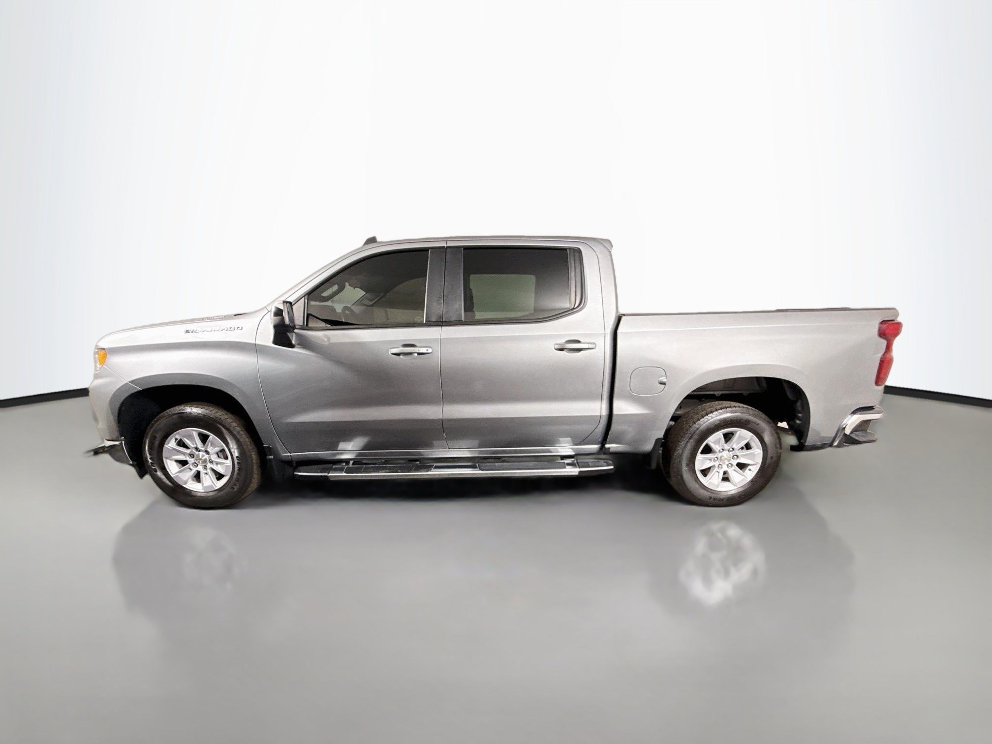 Used 2024 Chevrolet Silverado 1500 LT RWD image 6