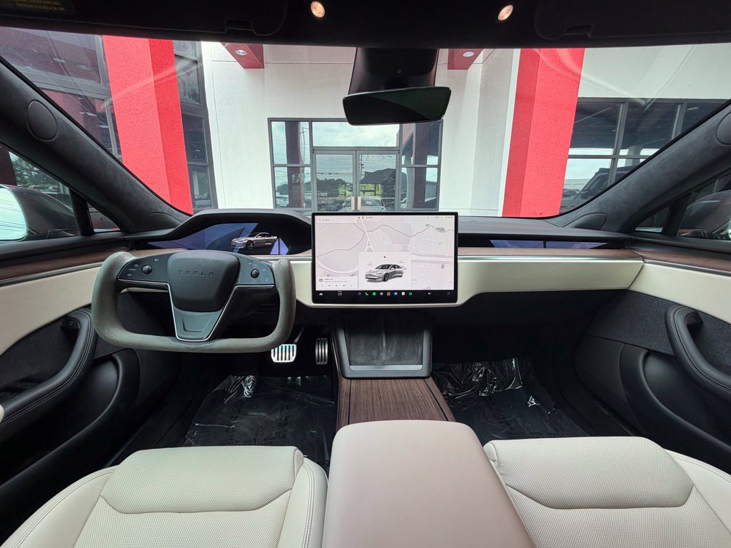 Used 2022 Tesla Model S AWD/4WD image 23