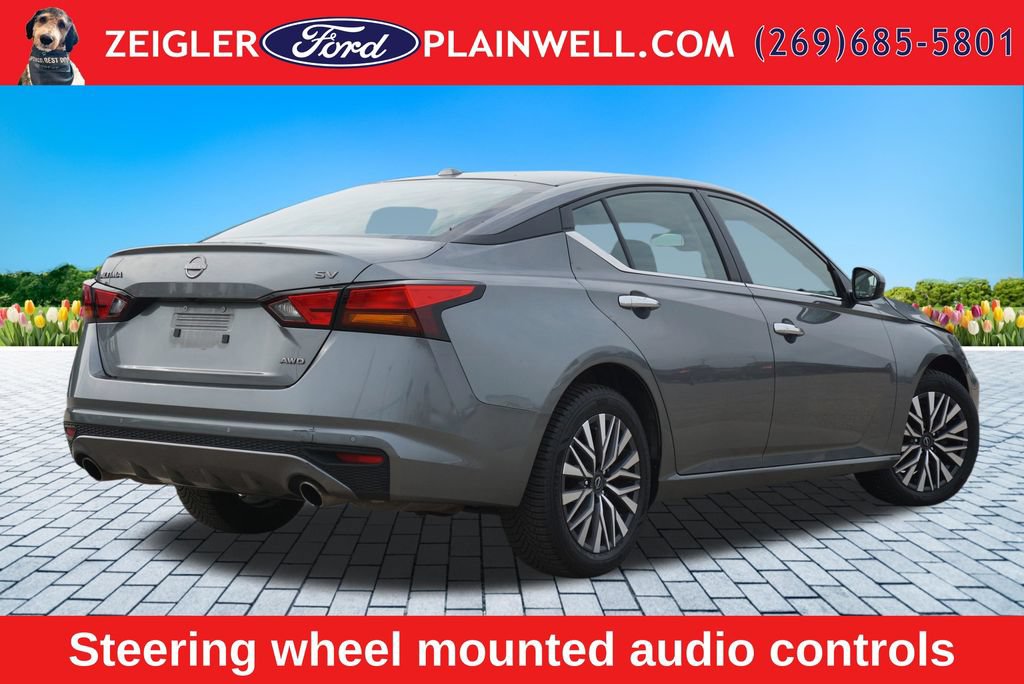 Used 2023 Nissan Altima 2.5 SV w/ SV Premium Package AWD/4WD image 5