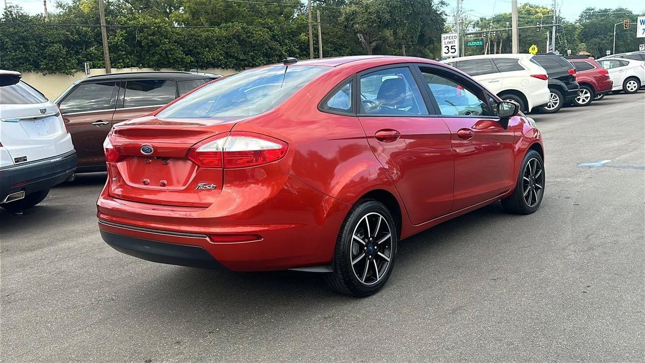 Used 2018 Ford Fiesta SE FWD image 10