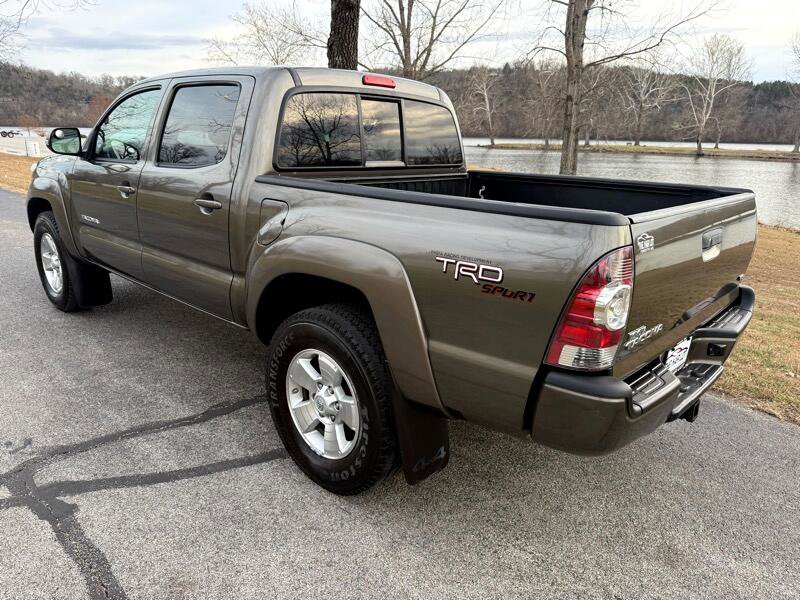 Used 2013 Toyota Tacoma Double Cab V6 4WD image 5