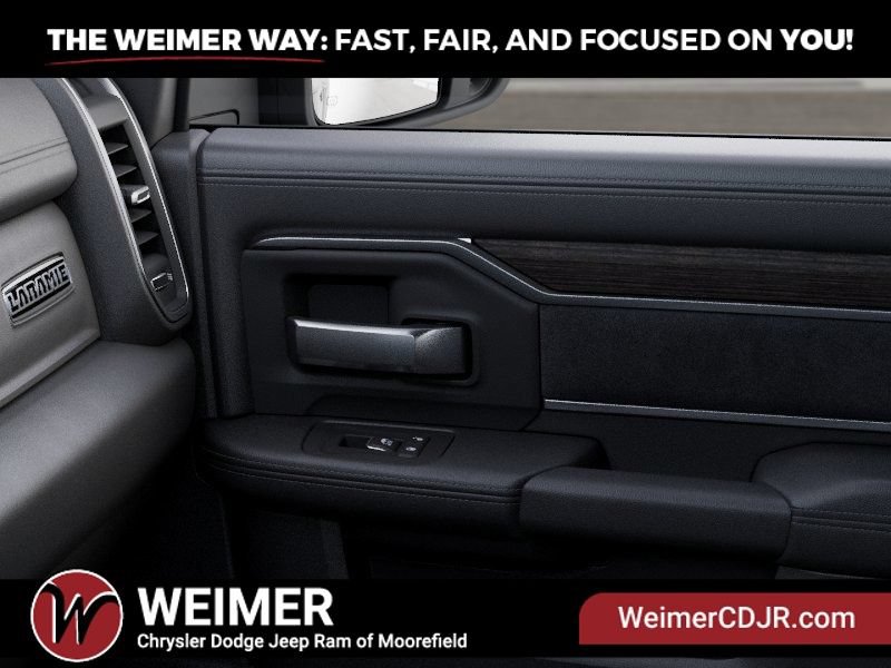 New 2026 RAM 2500 Laramie AWD/4WD image 25