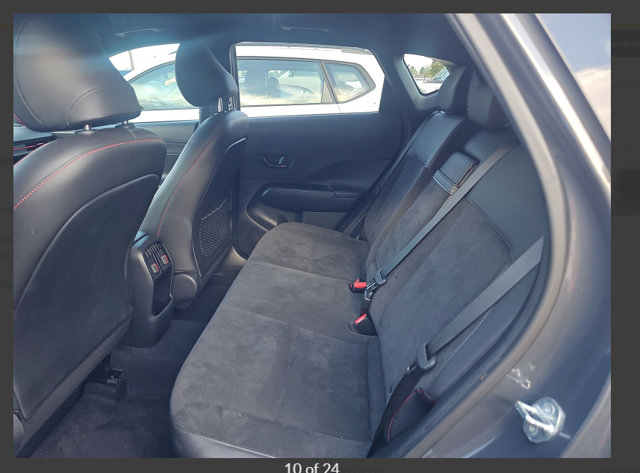 Used 2025 Nissan Sentra SR w/ SR Premium Package FWD image 5