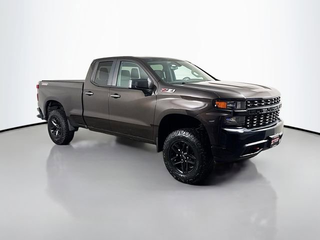 Used 2019 Chevrolet Silverado 1500 Custom Trail Boss w/ Custom Convenience Package AWD/4WD image 2