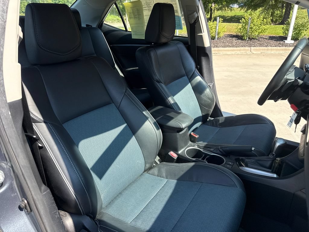 Used 2015 Toyota Corolla S FWD image 34