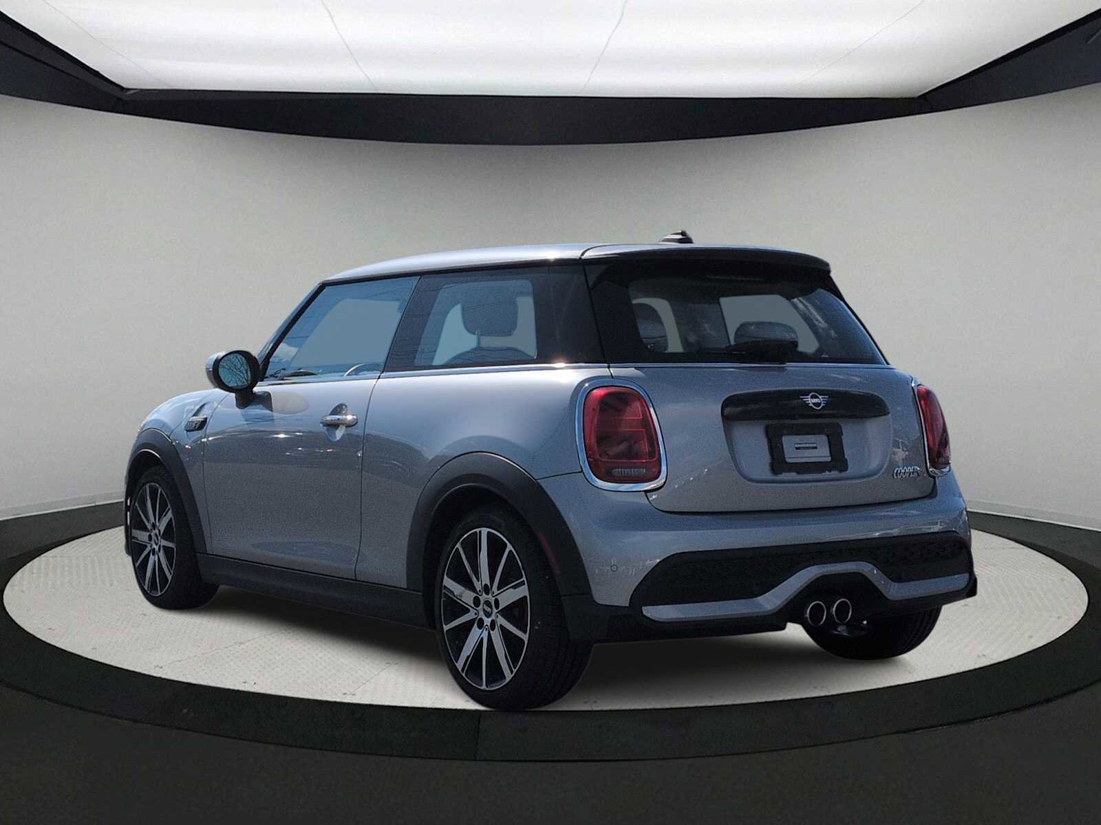 Certified 2024 MINI Cooper S w/ Signature Upholstery Package image 6