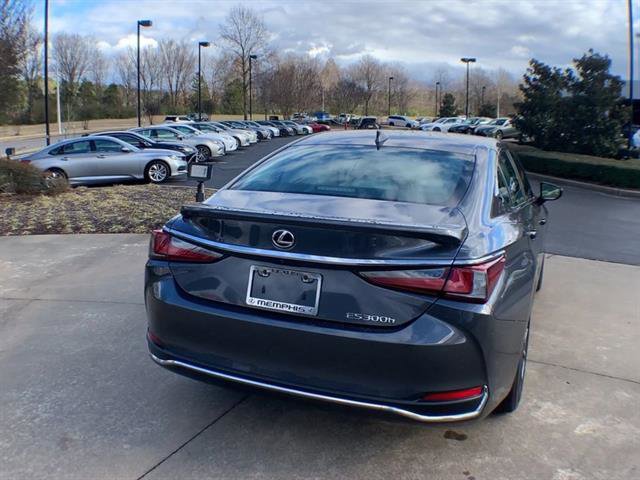 Certified 2025 Lexus ES 300h w/ Premium Package image 7