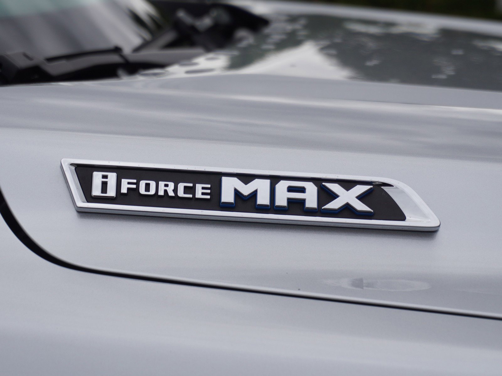 Used 2024 Toyota Sequoia SR5 w/ SR5 Premium Package image 7