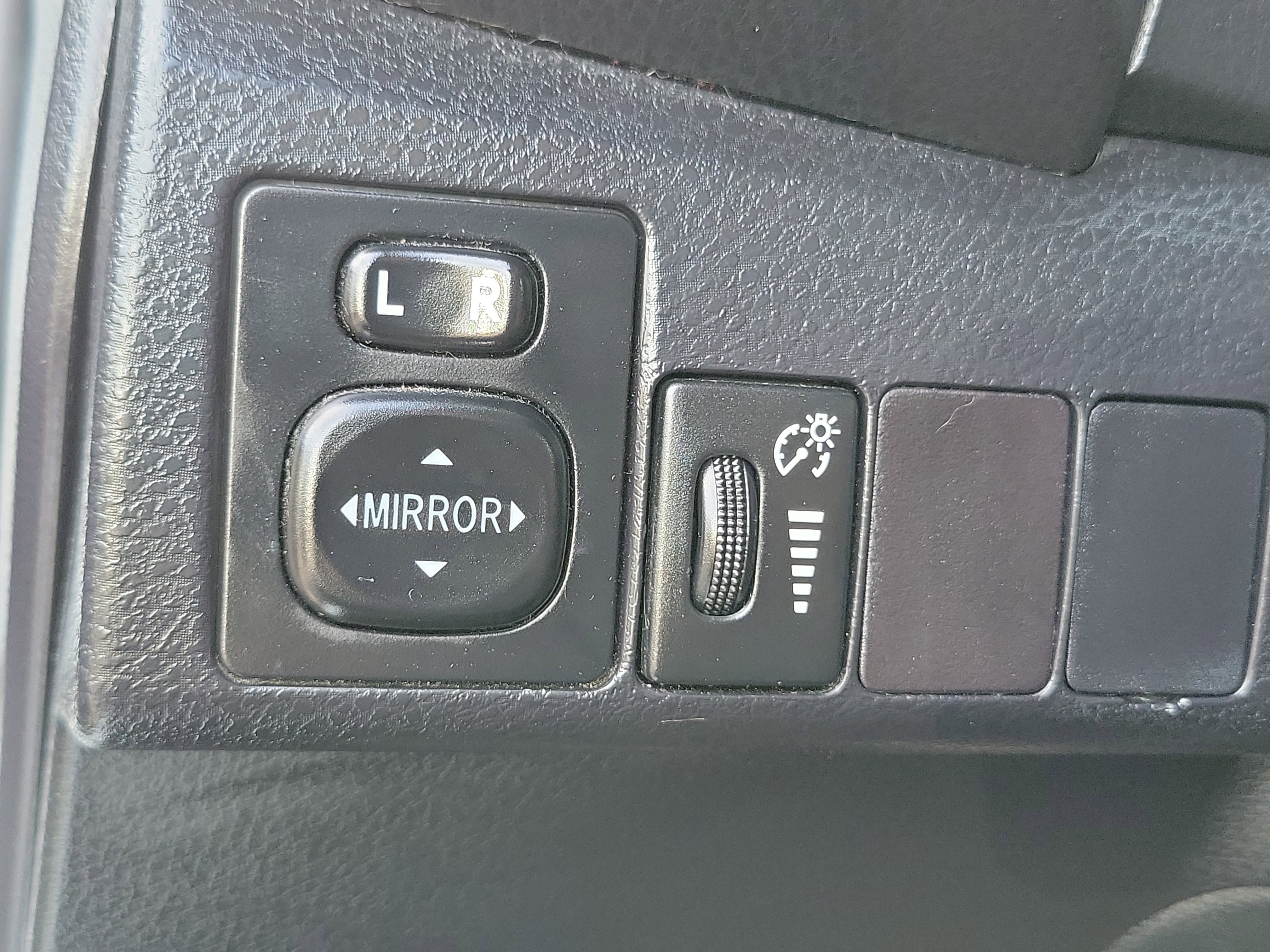 Used 2015 Toyota Corolla S image 18