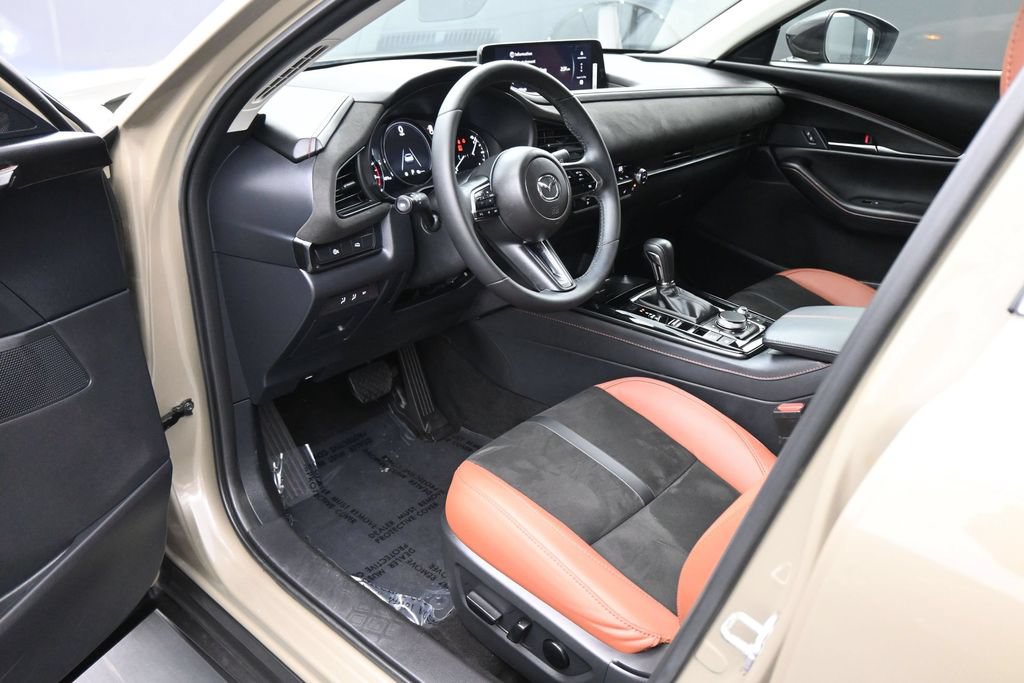 Used 2024 MAZDA CX-30 Carbon AWD/4WD image 2