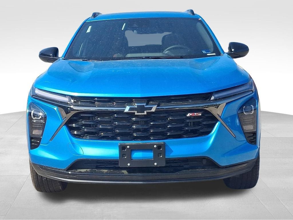 New 2026 Chevrolet Trax RS w/ Sunroof Package FWD video 2