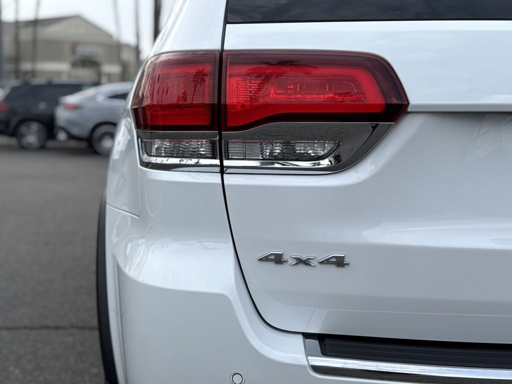 Used 2022 Jeep Grand Cherokee Limited image 6