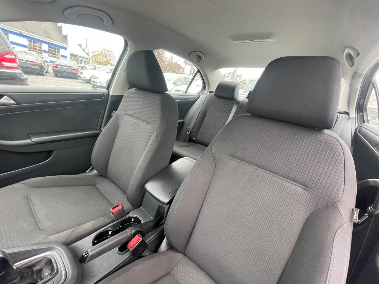 Used 2016 Volkswagen Jetta S image 13