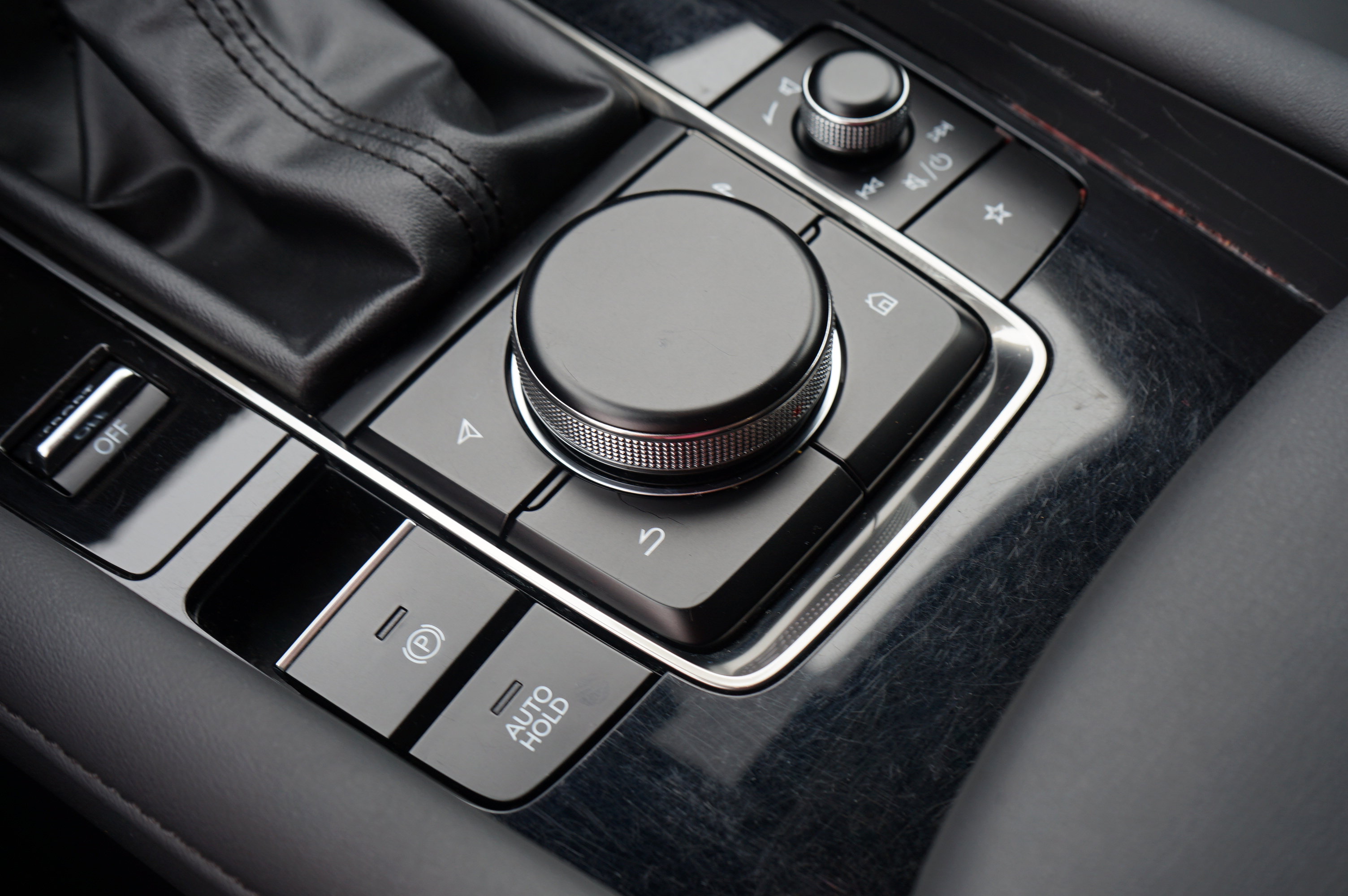 Used 2020 MAZDA MAZDA3 Sedan w/ Preferred Package image 21