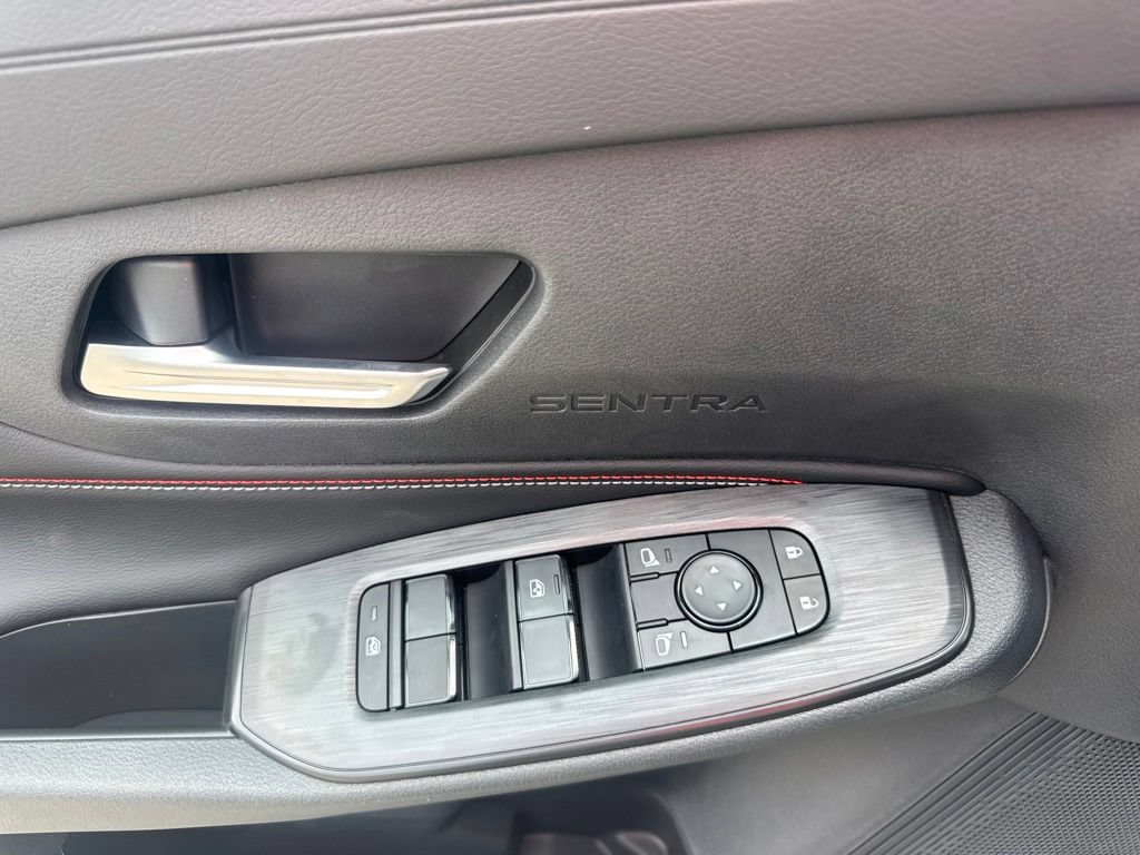 New 2026 Nissan Sentra SR w/ SR Premium Package FWD image 8