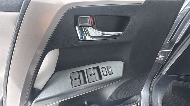Used 2018 Toyota RAV4 XLE image 20