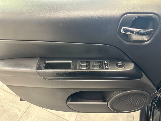 Used 2017 Jeep Patriot High Altitude FWD image 20
