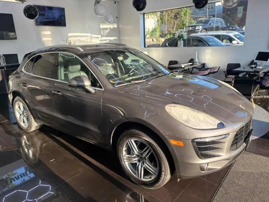 Used 2016 Porsche Macan S AWD/4WD image 3