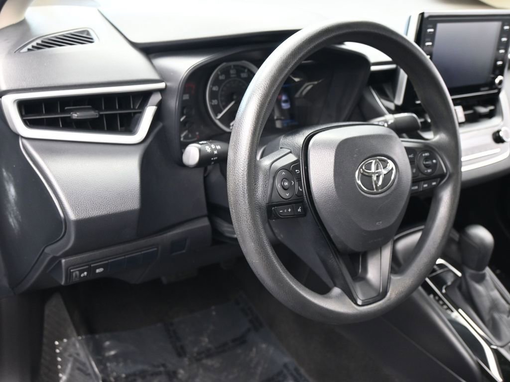 Used 2021 Toyota Corolla LE image 13