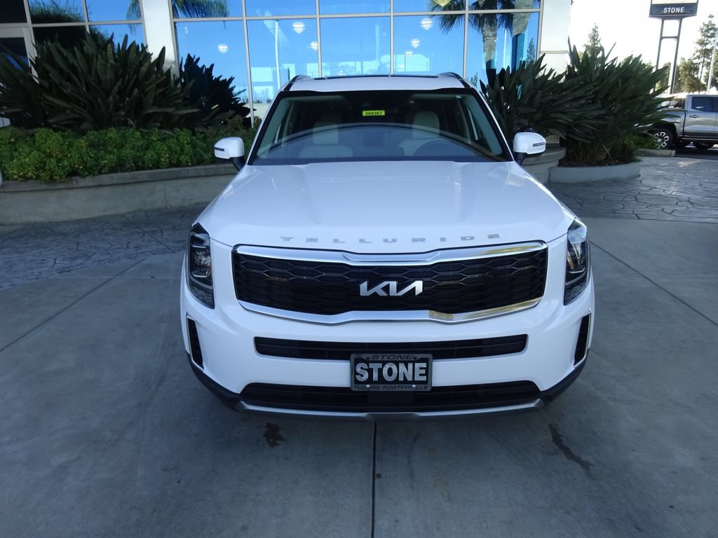 Used 2022 Kia Telluride S FWD image 2
