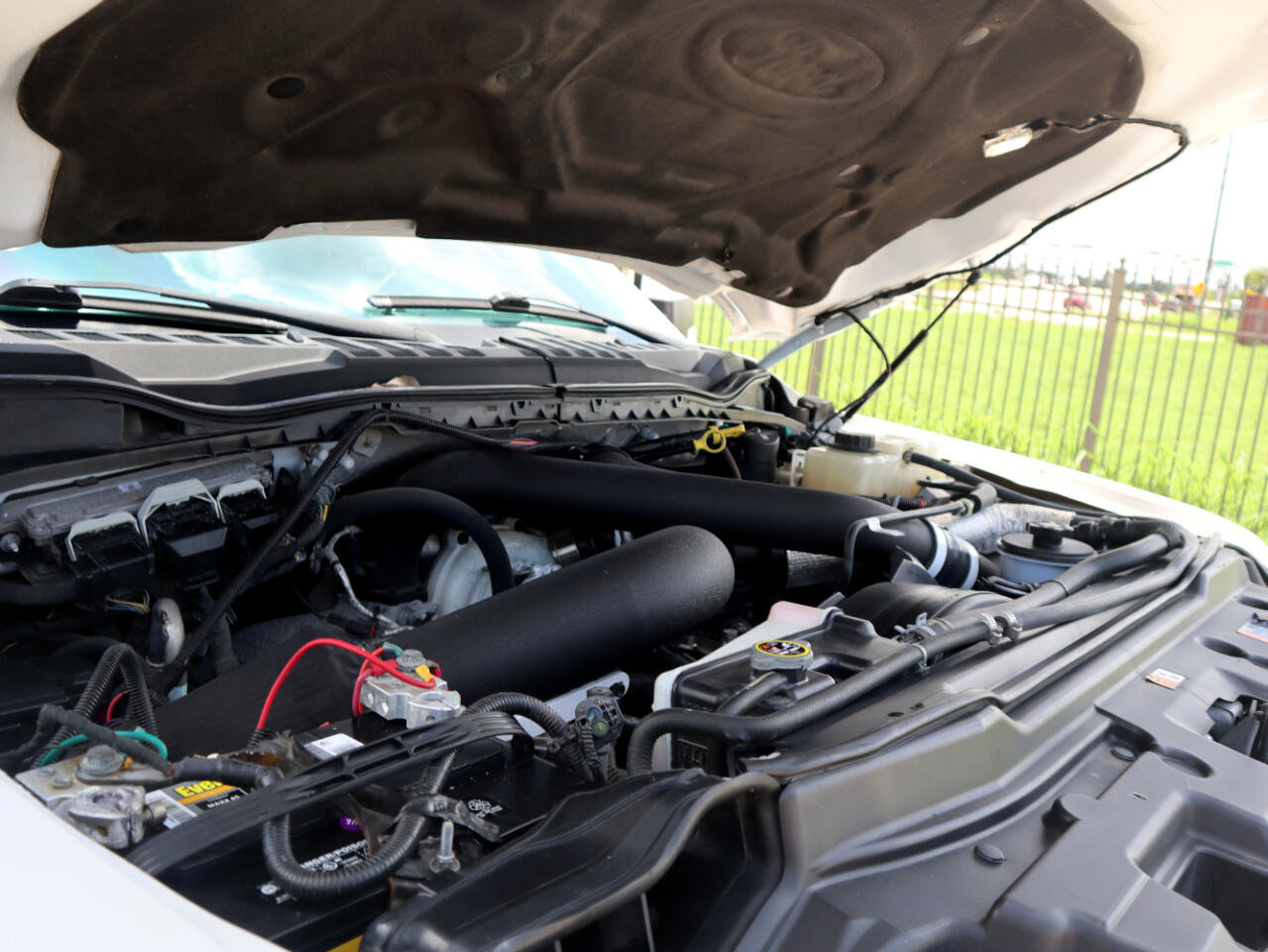 Used 2017 Ford F350 Lariat w/ Lariat Ultimate Package image 9