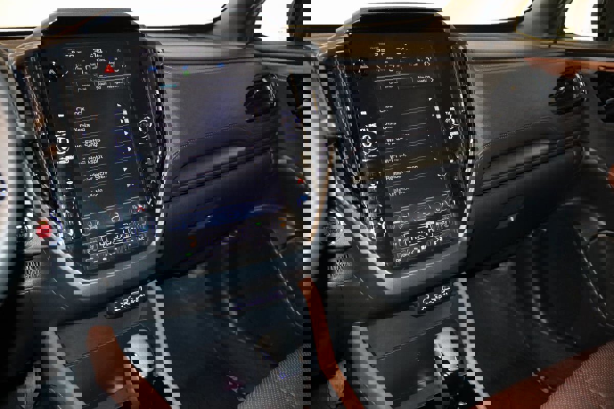 Used 2025 Subaru Forester Touring image 47