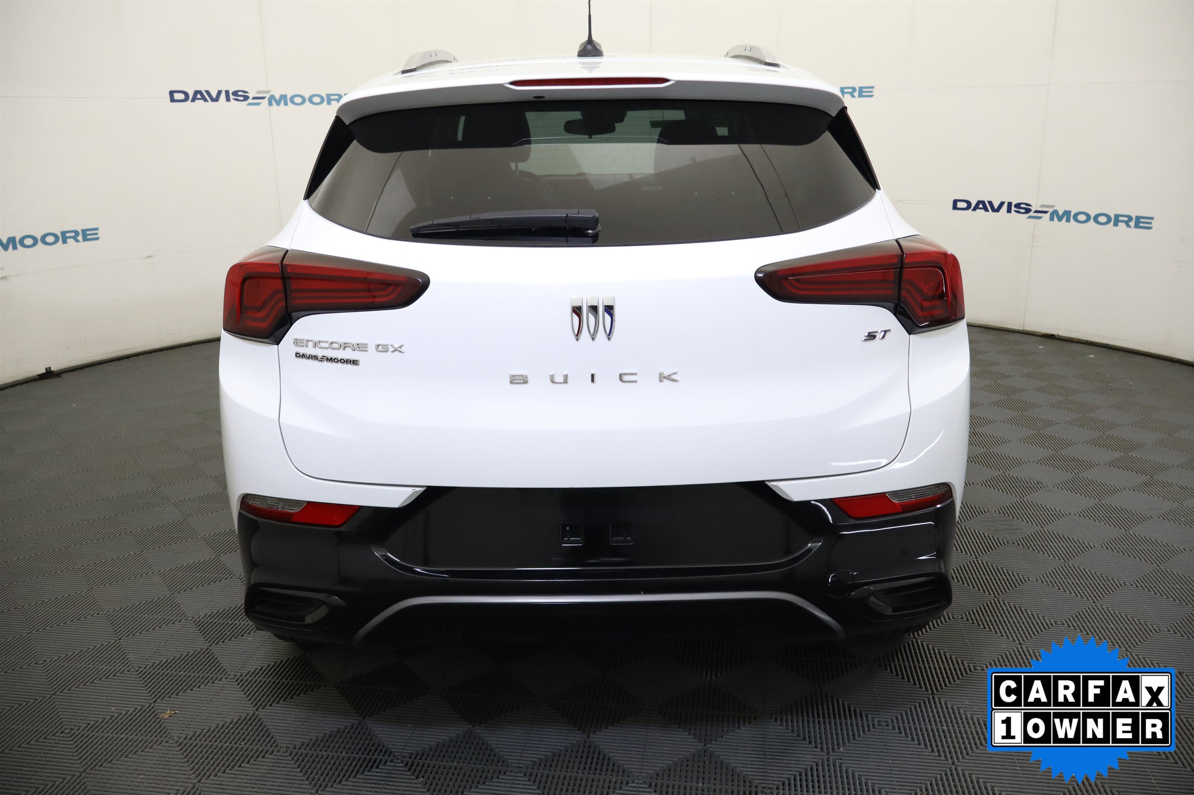 Used 2024 Buick Encore GX Sport Touring FWD image 8