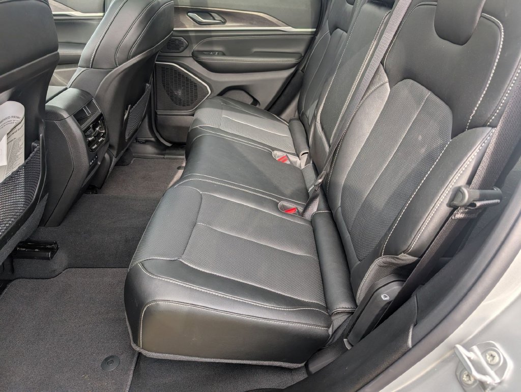 New 2026 Jeep Grand Cherokee Limited AWD/4WD image 26