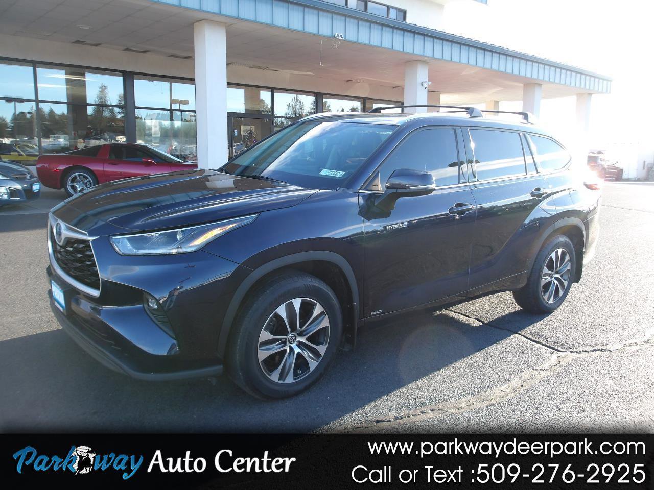 Used 2021 Toyota Highlander XLE AWD/4WD image 1