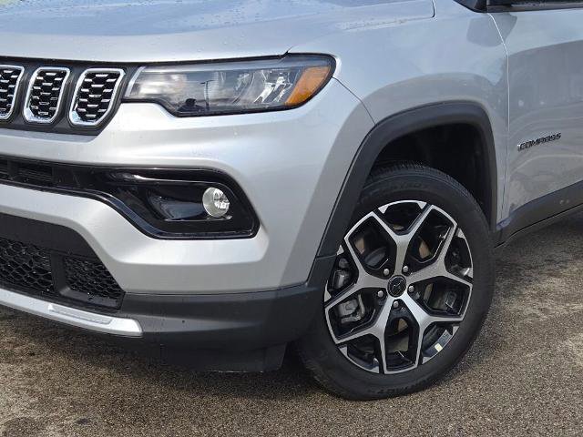Used 2025 Jeep Compass Limited image 3