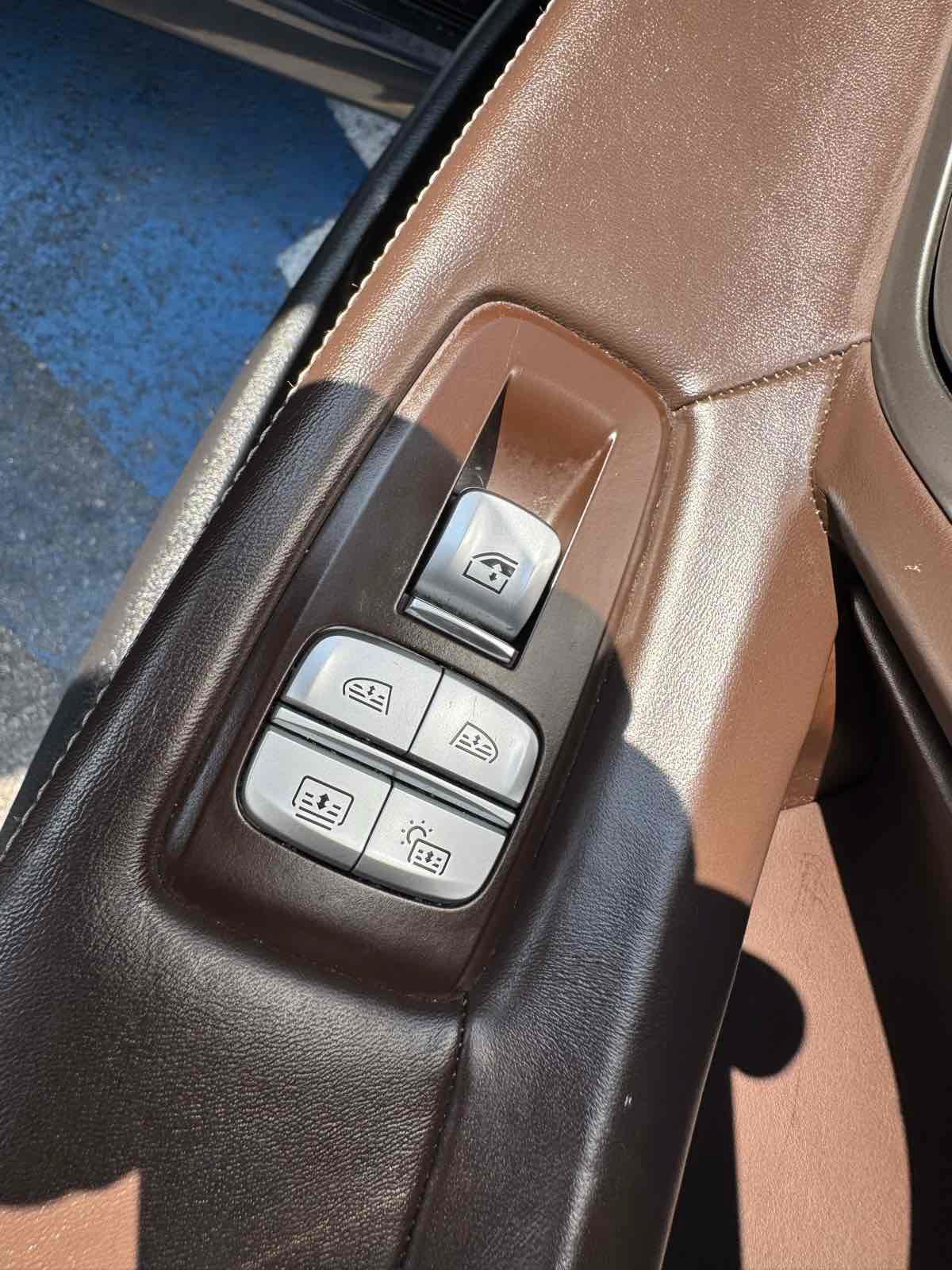 Used 2016 BMW 750i xDrive AWD/4WD image 41